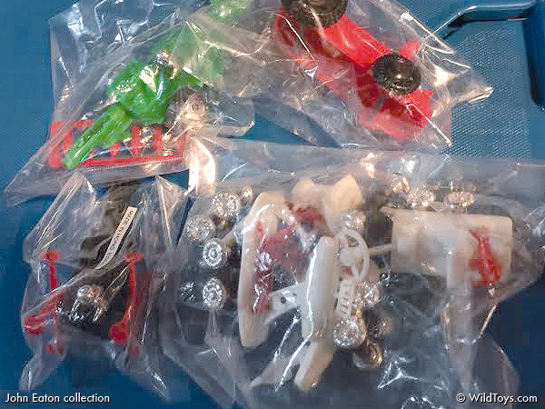 Bagged toys by LP in ApEx set 3